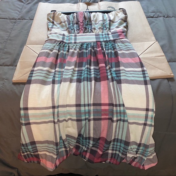 ⭐️Strapless Bubble-Hem, Tie Back Summer Dress, Plaid (American Rag) - Picture 2 of 11